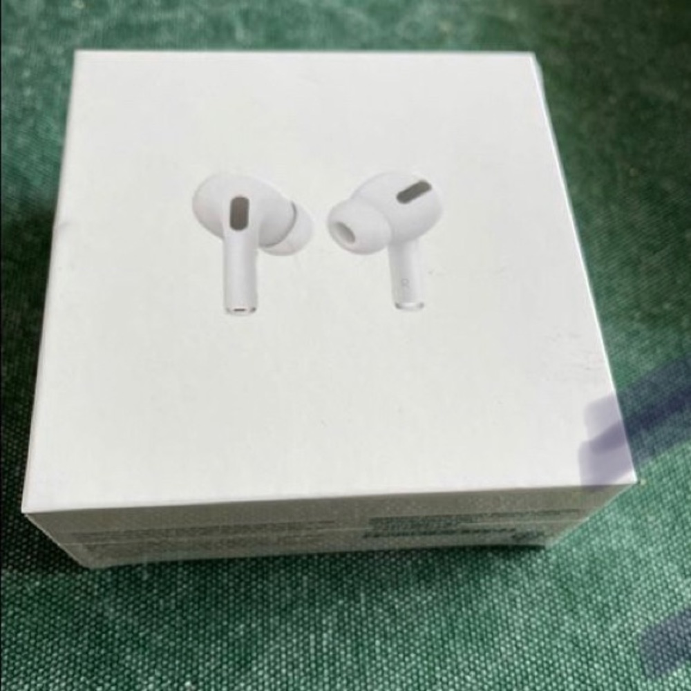 AirPod Pro Max